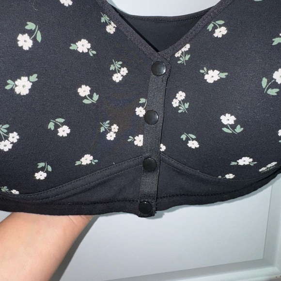 Large Cup Daisy Bra Front Close Wirefree Plus Size 6XL  Black NWT - Picture 2 of 5